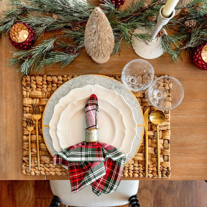 Courtney Lu Tablescape